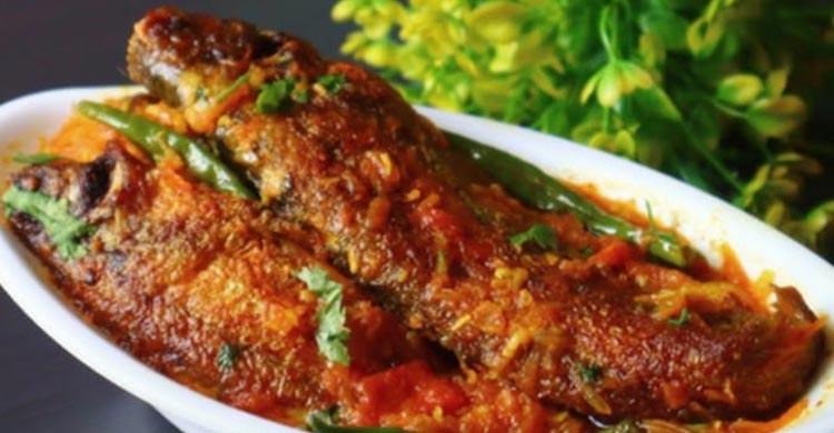 লেবু পাতা দিয়ে পাবদার ঝোল