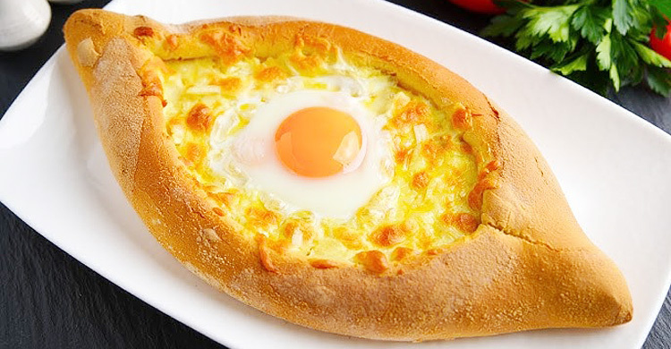 ছুটির দিনে বাড়িতে বানান ডিমের খাঁচাপুরি