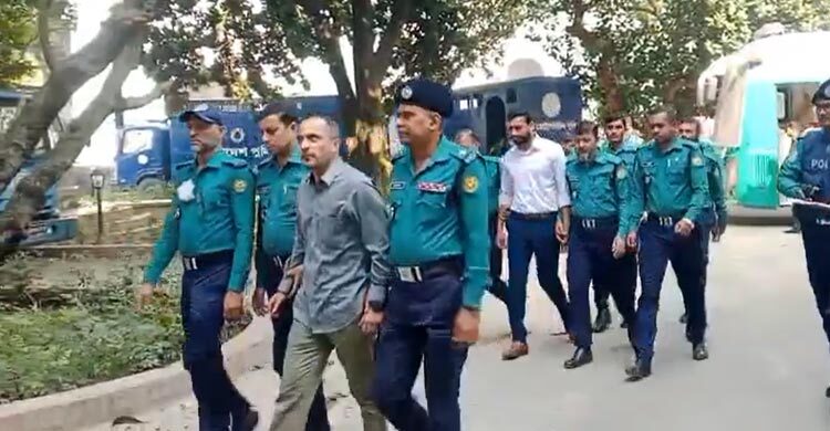 গ্রেফতার ২ সেনা কর্মকর্তার ট্রাইব্যুনালে ভার্চুয়াল হাজিরার আরজি