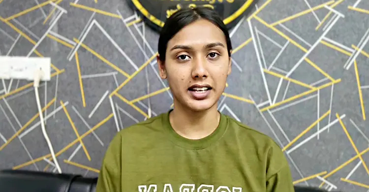 নারী সেজে আর অশ্লীলতা ছড়াবেন না রেদোয়ান, দিলেন মুচলেকা