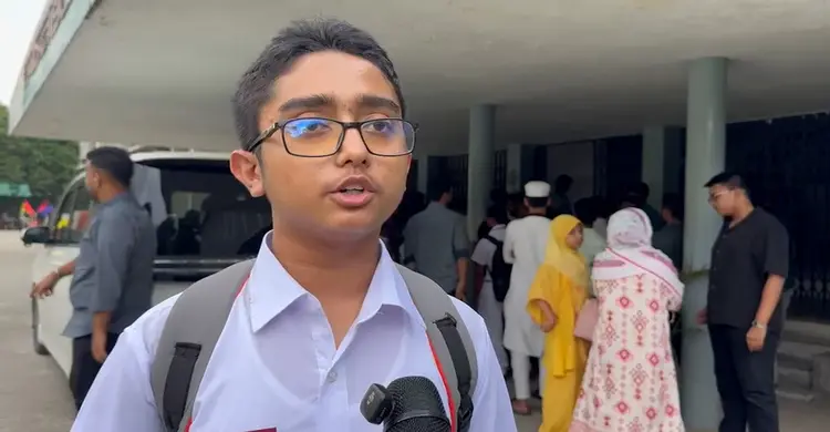 আমরা স্কুলে আসলেও যানবাহন চলবে, না আসলেও চলবে