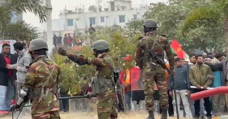 নিরাপত্তা দিতে হিমশিম খাচ্ছে আইনশৃঙ্খলা বাহিনী