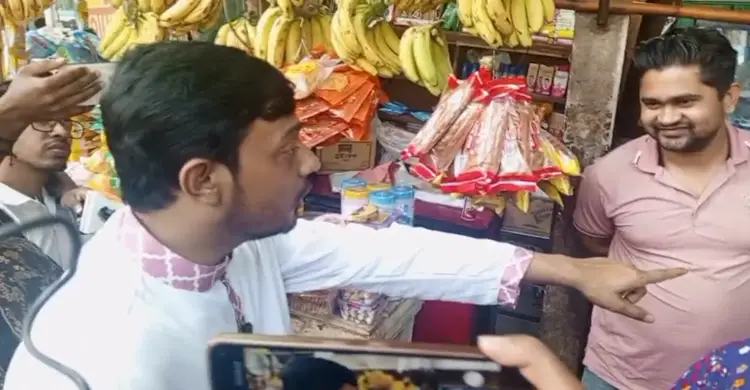 ভোট চাইতে গিয়ে নাসিরউদ্দীন পাটোয়ারীর সাথে তর্কে জড়ালেন দোকান ব্যবসায়ী