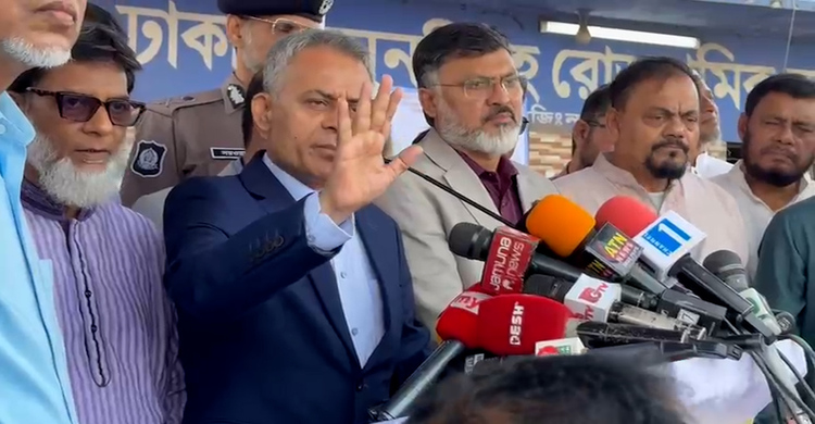 নির্ধারিত ভাড়ার চেয়ে বেশি ভাড়া নেয়া হচ্ছে না'