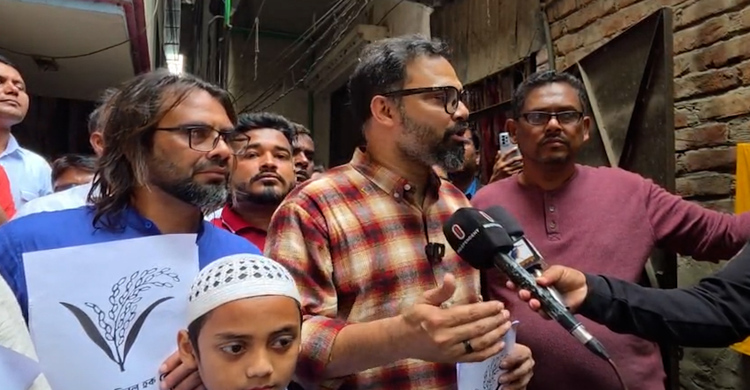 ছাত্রলীগ কর্মীকে প্যারোলে মুক্তি না দেওয়ায় গভীর মর্মাহত ও ক্ষোভ প্রকাশ করেছেন আমিনুল হক