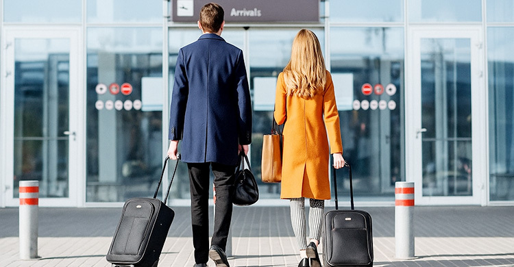 সম্পর্ক টিকিয়ে রাখতে নতুন ট্রেন্ড ‘এয়ারপোর্ট ডিভোর্স’