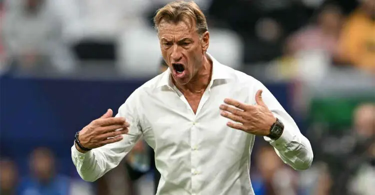 বিশ্বকাপ শুরুর মাত্র ২ মাস আগে বরখাস্ত সৌদি আরবের কোচ