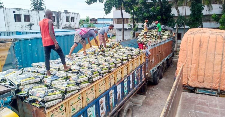 শুল্ক জটিলতা কাটিয়ে চাল খালাস শুরু, দাম কমার আশা