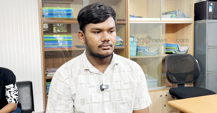 ইউনূস স্যার কয়েক বছর থেকে দেশটা সংস্কার করে দিয়ে যাক