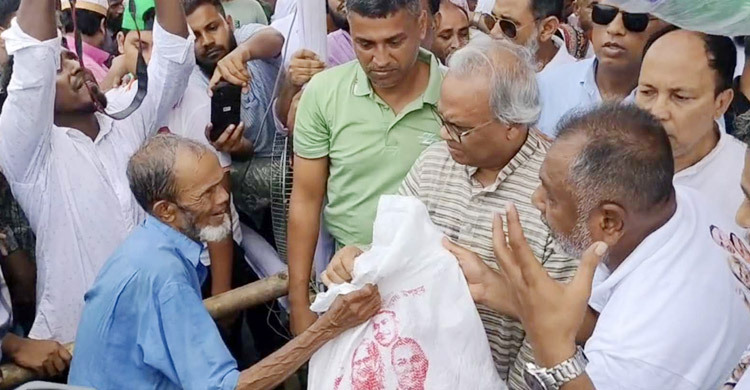 ছাত্রলীগ-যুবলীগ নিয়ে পুলিশ বাহিনী সাজিয়েছিলেন শেখ হাসিনা: রিজভী