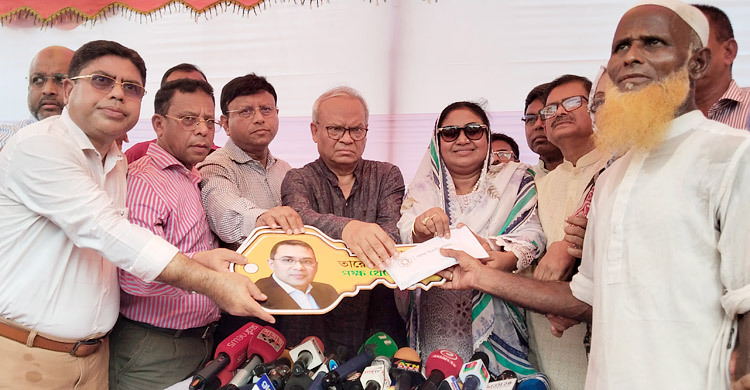 উপদেষ্টাদের নিয়ে কেন সেফ এক্সিটের বিতর্ক হবে: রিজভী