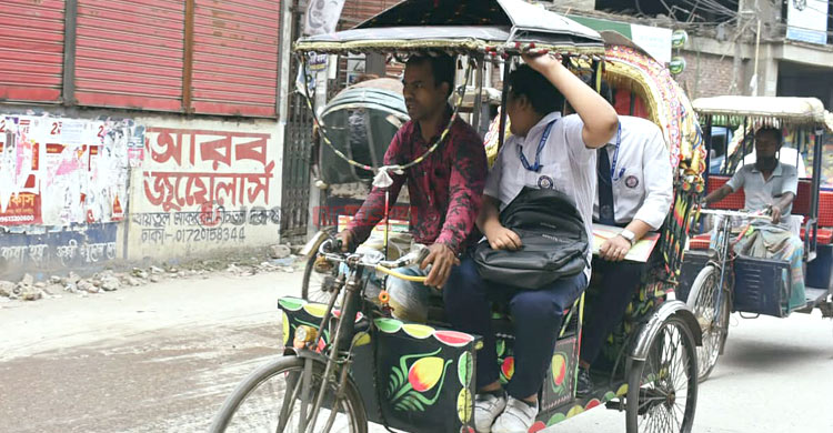ঢাকার সড়কের নতুন ‘যমদূত’
