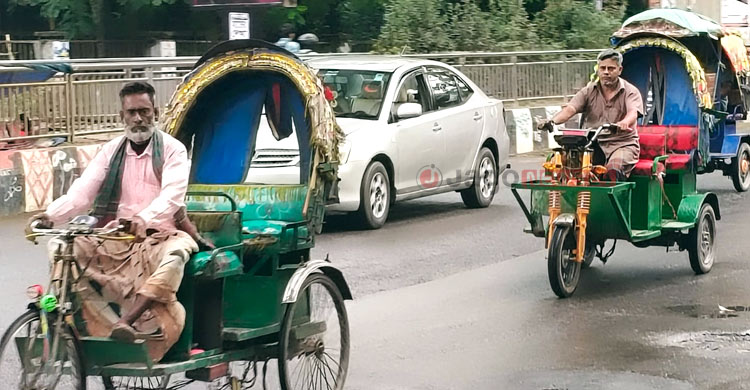 ঢাকার সড়কের নতুন ‘যমদূত’