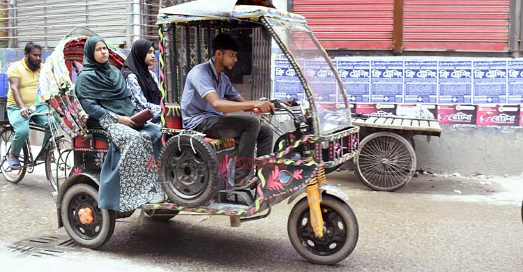 ব্যাটারিচালিত রিকশা