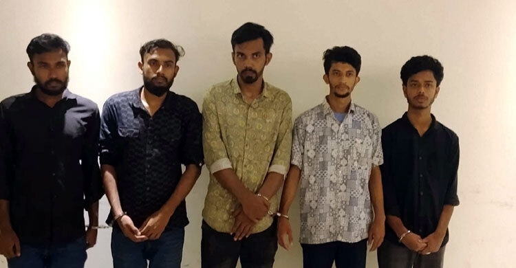 ছাত্রসংসদের রিয়াদের দায় স্বীকার, ৩ আসামি কারাগারে