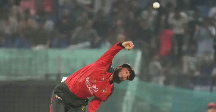 Bangladesh stun W Indies with late bowling blitz