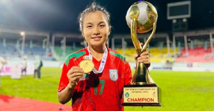 BCB to construct house for footballer Rituparna