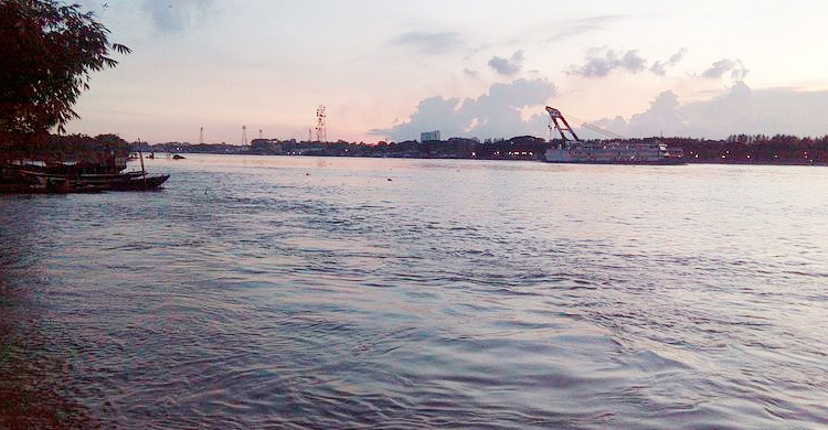 কুষ্টিয়ায় বন্ধুদের সঙ্গে নদীতে নেমে স্কুলছাত্র নিখোঁজ