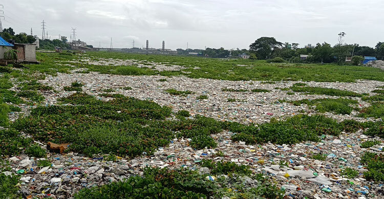 বুড়িগঙ্গার শাখা নদী এখন ভাগাড়, দুর্ভোগে এলাকাবাসী