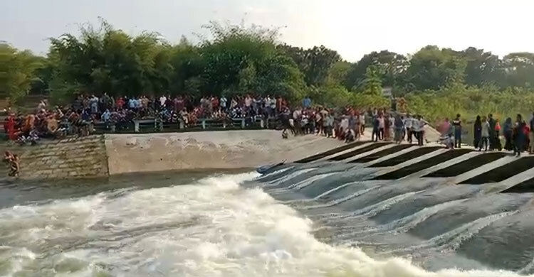 ভৈরব নদে নিখোঁজ দুই তরুণের মরদেহ উদ্ধার