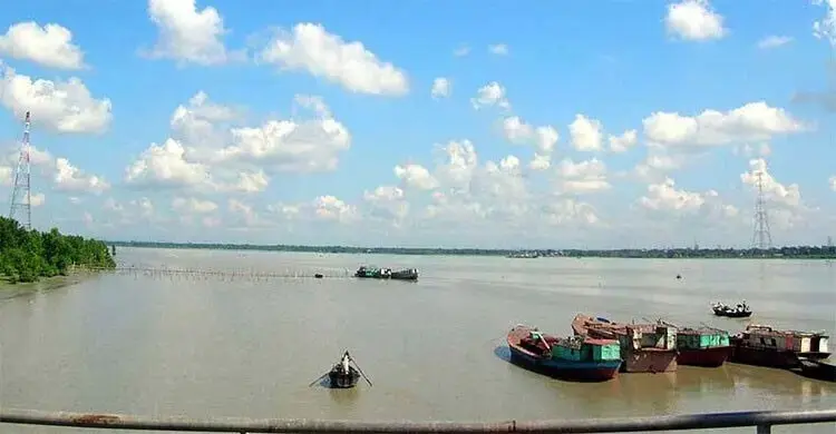 কর্ণফুলী থেকে তরুণীর বস্তাবন্দি মরদেহ উদ্ধার