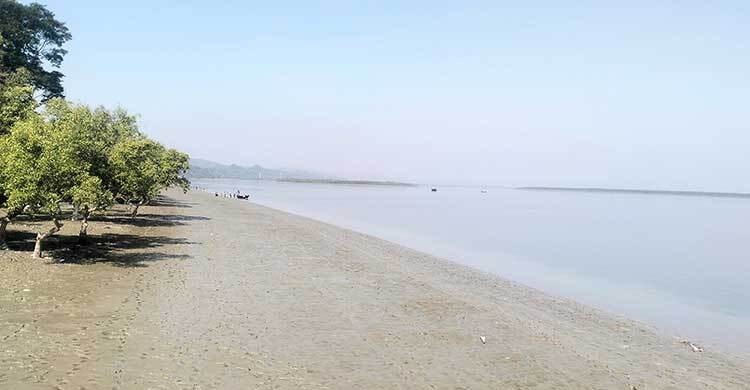 Arakan Army abducts 13 fishers from Naf River