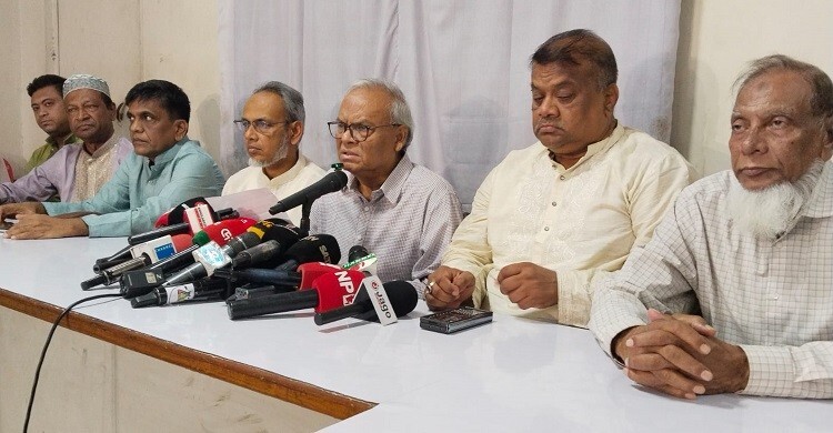 সরকার ভুল করলে সমালোচনা করুন, তবে চক্রান্তের নীলনকশা মেনে নেওয়া হবে না