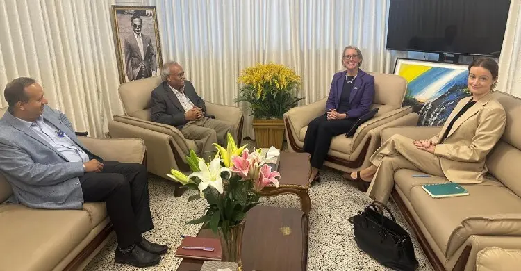 রিজভীর সঙ্গে সৌজন্য সাক্ষাৎ করলেন ব্রিটিশ হাইকমিশনার