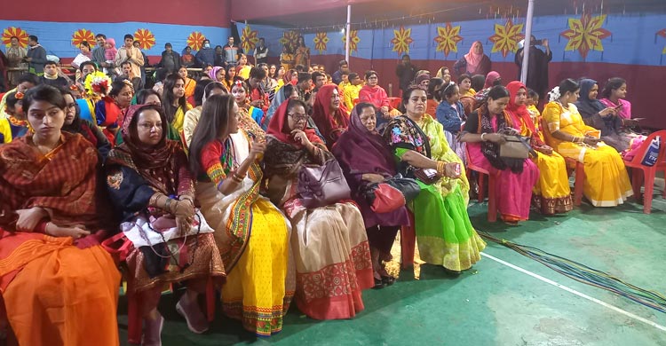 নেচে-গেয়ে রাজবাড়ীতে বসন্ত বরণ উৎসব উদযাপিত