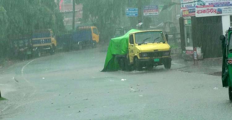 রাঙ্গামাটিতে থেমে থেমে বৃষ্টি, পাহাড় ধসের শঙ্কা