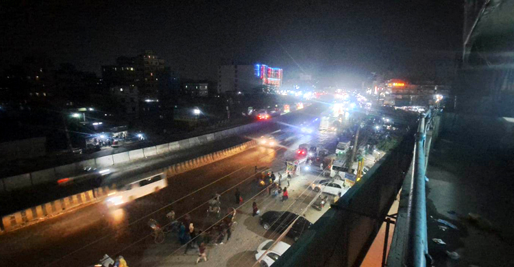 ঢাকা-চট্টগ্রাম মহাসড়কে চাপ বাড়লেও নেই যানজট