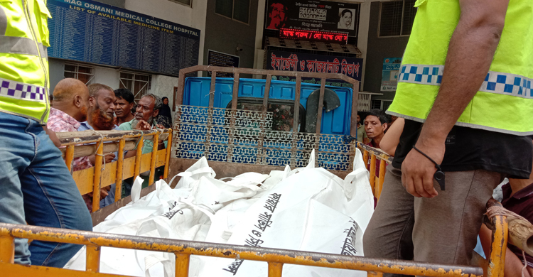 সিলেটে মাইক্রোবাস-অটোরিকশা সংঘর্ষে নিহত বেড়ে ৭