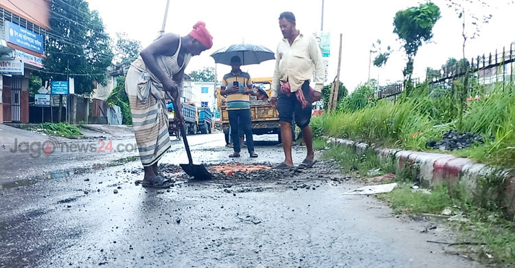 সংস্কারের পরেও বেহাল মাদারীপুর-শরীয়তপুর সড়ক, দুর্ভোগ চরমে
