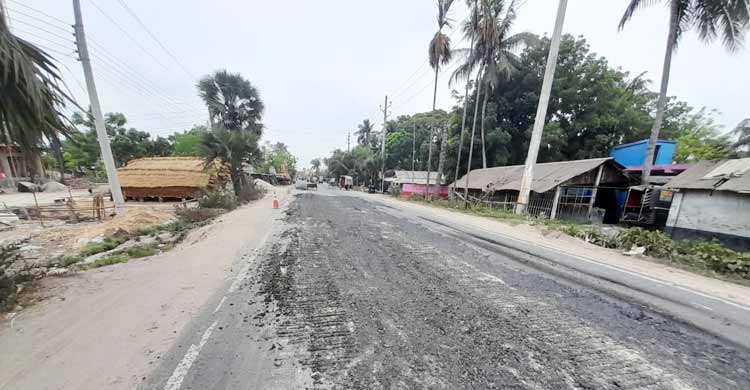 অবশেষে সেই সড়ক মেরামতে তোড়জোড়