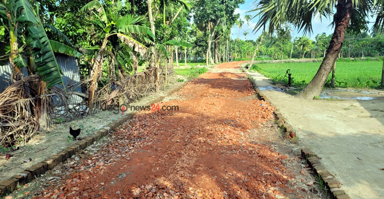 লাভ বেশি হবে না, তাই সড়ক সংস্কারে নিম্নমানের সামগ্রী!