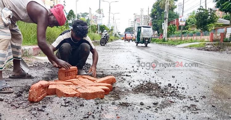 সংস্কারের পরেও বেহাল মাদারীপুর-শরীয়তপুর সড়ক, দুর্ভোগ চরমে