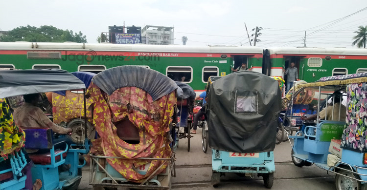 ময়মনসিংহবাসীর দুর্ভোগ যানজট