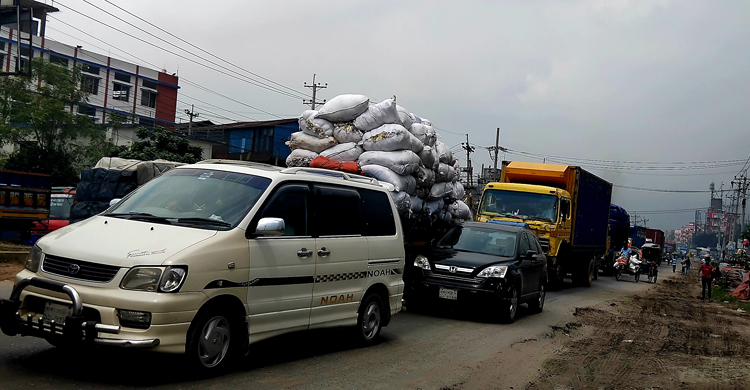 ঢাকা-সিলেট মহাসড়কে ৮ কিলোমিটার যানজট