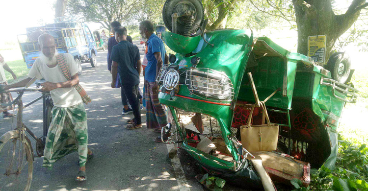 চাঁপাইনবাবগঞ্জে ট্রাক-সিএনজি মুখোমুখি সংঘর্ষে নিহত ২
