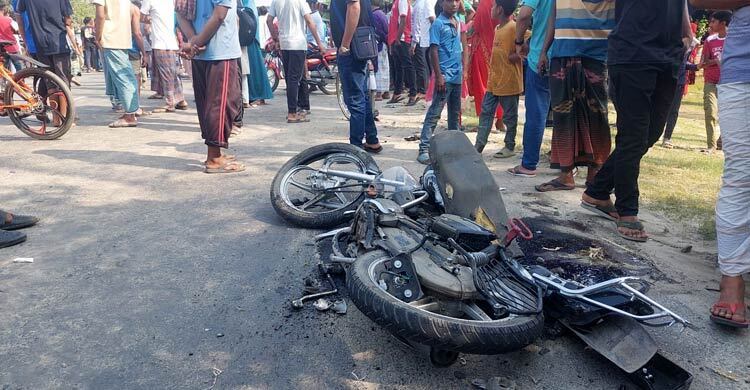 Bus runs over 2 motorcyclists in Kushtia