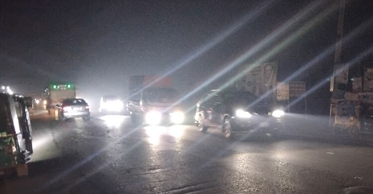 ৮ ঘণ্টা পর ঢাকা-সিলেট মহাসড়কে যান চলাচল স্বাভাবিক