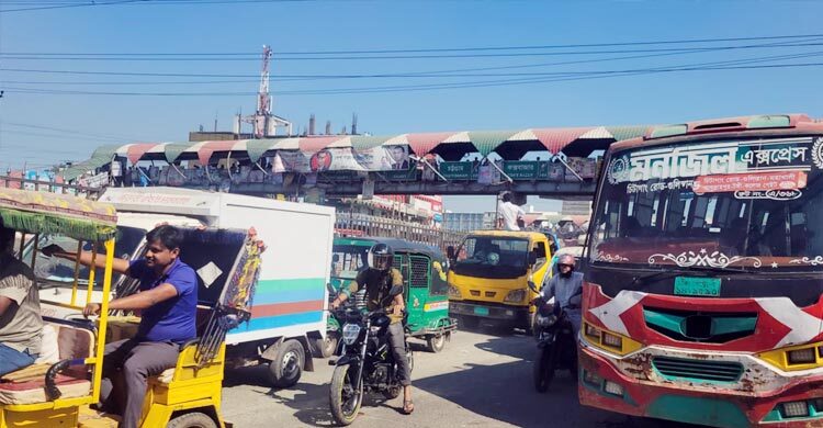 আ’লীগের শাটডাউন কর্মসূচির কথা জানে না মানুষ, যানচলাচল স্বাভাবিক