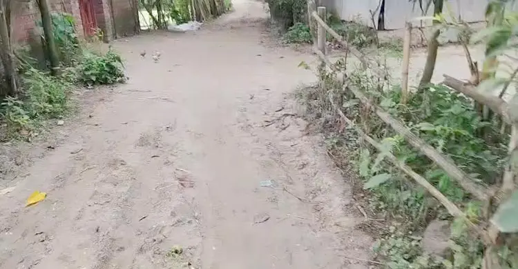 নকশায় থাকলেও ৫০ মিটার বাদ রেখে সড়কের কাজ শেষ করার প্রস্তুতি