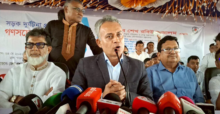 মহাসড়কের পাশে গরুর হাট কোনোভাবেই মেনে নেওয়া হবে না: মন্ত্রী