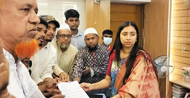 বেহাল ভৈরব-মেন্দিপুর সড়ক, দুর্ভোগে লক্ষাধিক মানুষ