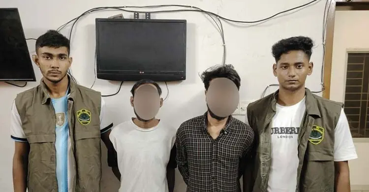 ঢাকায় ছিনতাইয়ের প্রস্তুতিকালে গ্রেফতার ২