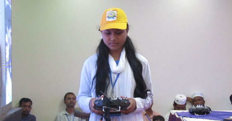 ৮০০ শিক্ষার্থীর চোখে রোবট তৈরির স্বপ্ন