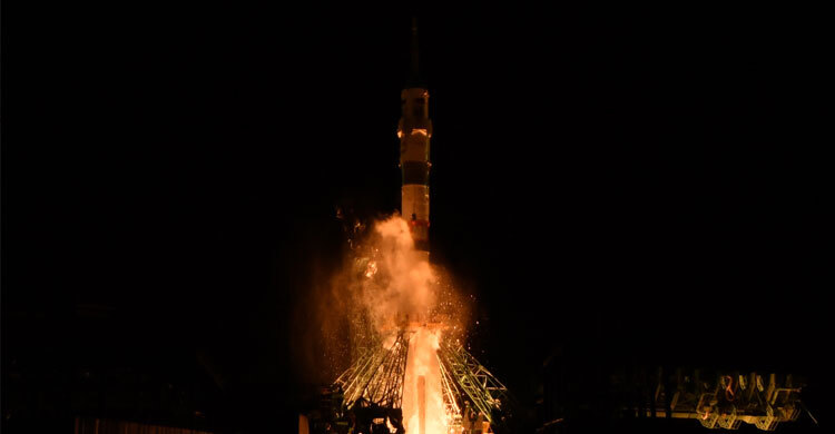৩ নভোচারীকে নিয়ে মহাকাশ স্টেশনে রওয়ানা দিয়েছে রুশ রকেট