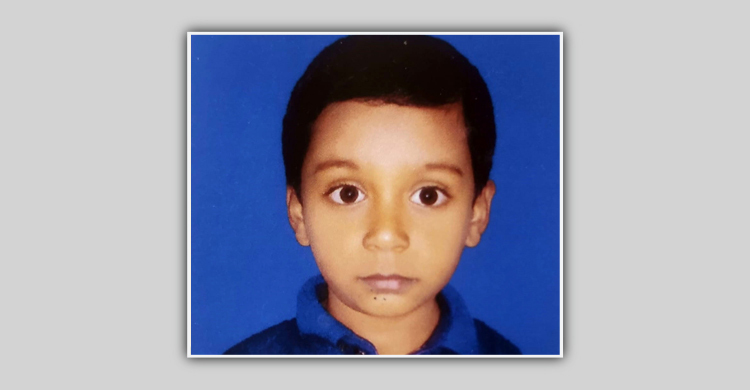 রোহানের চিকিৎসায় প্রয়োজন ৩০ লাখ টাকা, দিশেহারা ভ্যানচালক বাবা