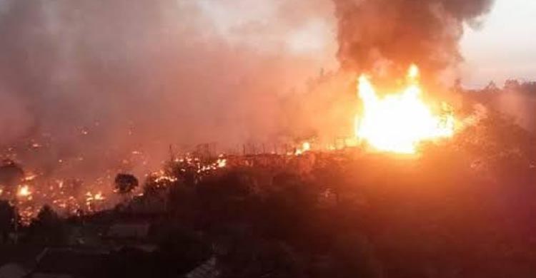 রোহিঙ্গা ক্যাম্পে দুই দফা অগ্নিকাণ্ড, পুড়লো স্বাস্থ্যকেন্দ্র